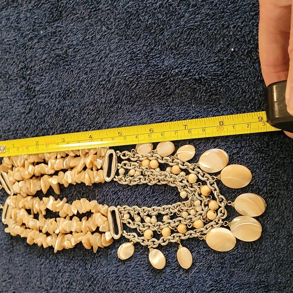 Shell necklace - Picture 6 of 6